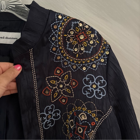 Alfred Dunner 16  Navy Crinkle Open Front Jacket w/ Embroidered Floral Designs - Picture 3 of 10